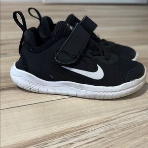 GUC 9C Nike Kids Sneakers